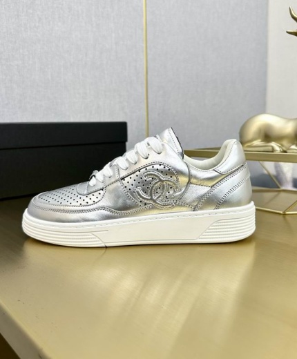 Chanel Low Shoes 109172