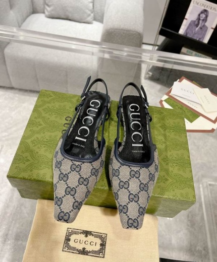 Gucci Sandals 115196