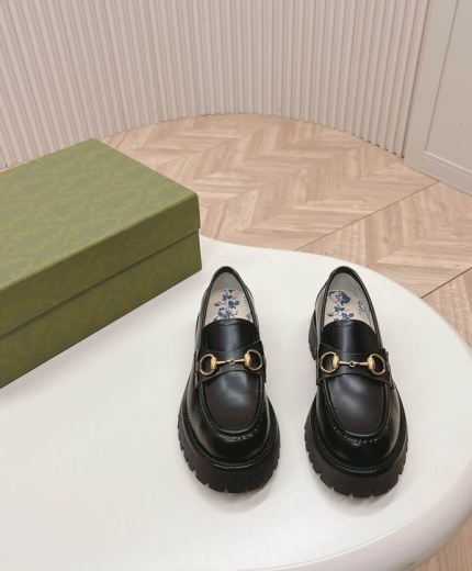 Gucci Casual Shoes 116367