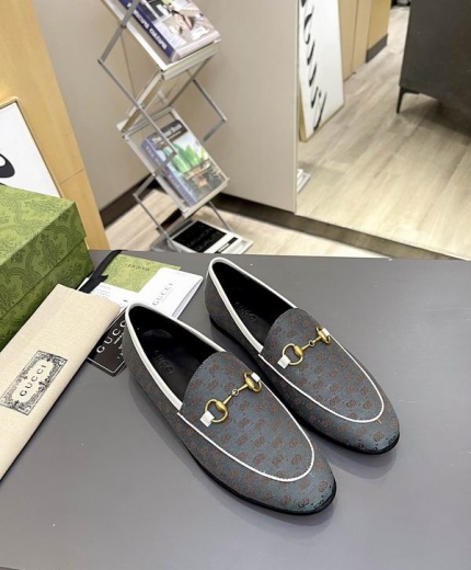 Gucci Casual Shoes 116373