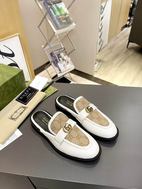 Gucci Sandals 116381