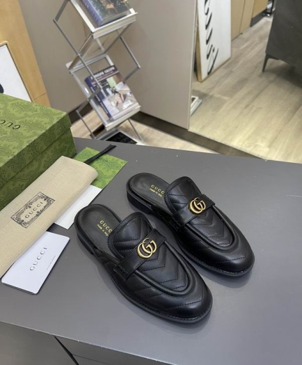 Gucci Sandals 116382