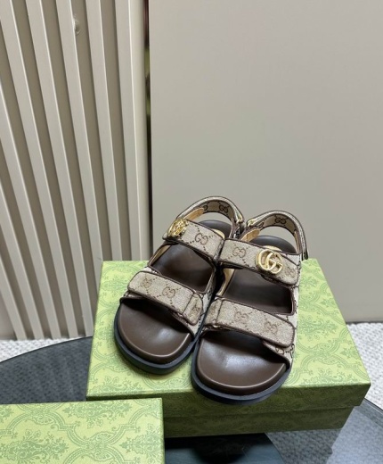 Gucci Sandals 116787