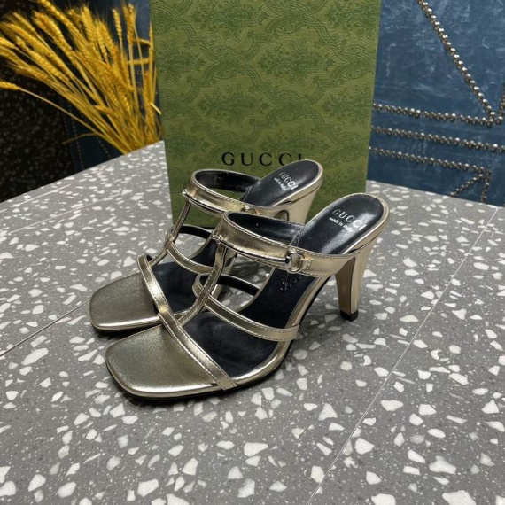 Gucci Sandals 116792