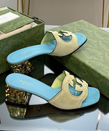 Gucci Sandals 117521