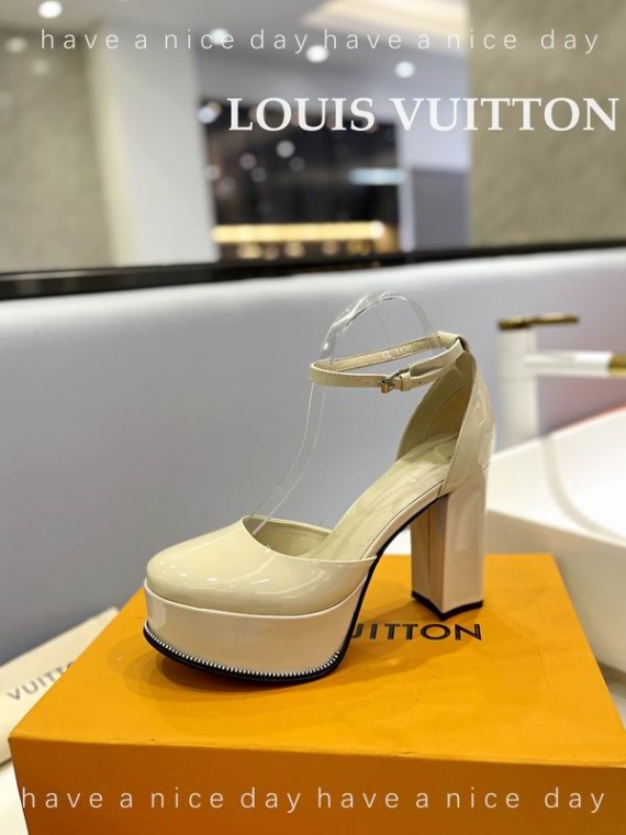 LV Heels 122090