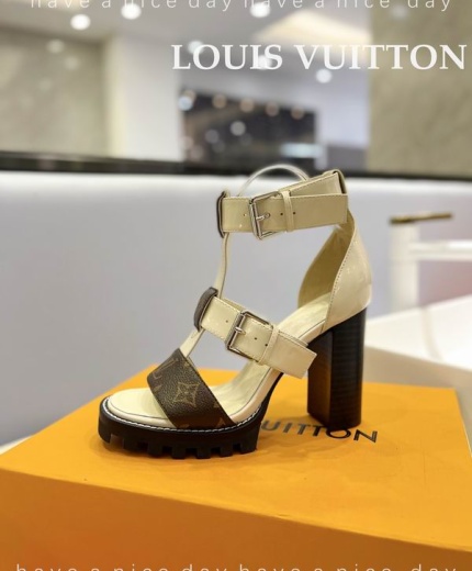 LV Heels 122091