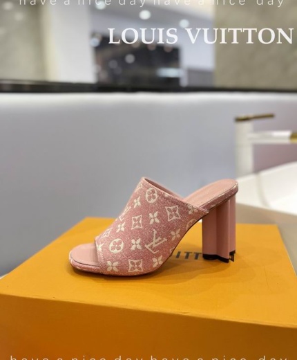 LV Heels 122094