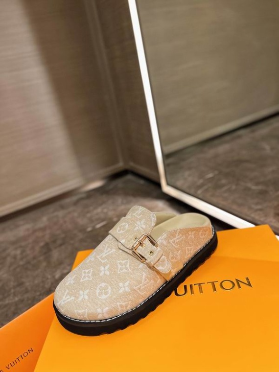 LV Slippers-Sandals 122198