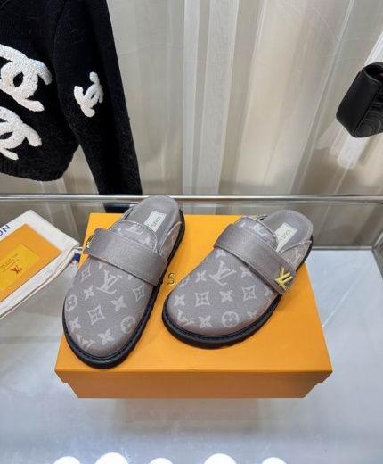 LV Slippers-Sandals 122199