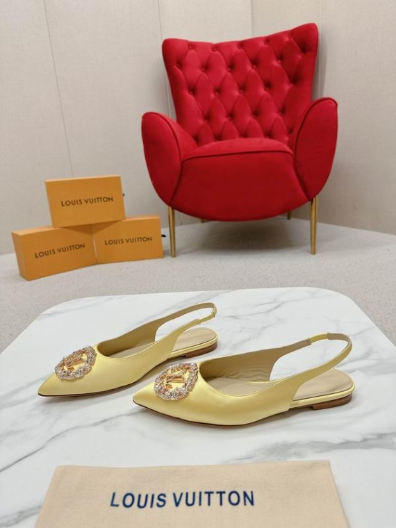 LV Slippers-Sandals 123302