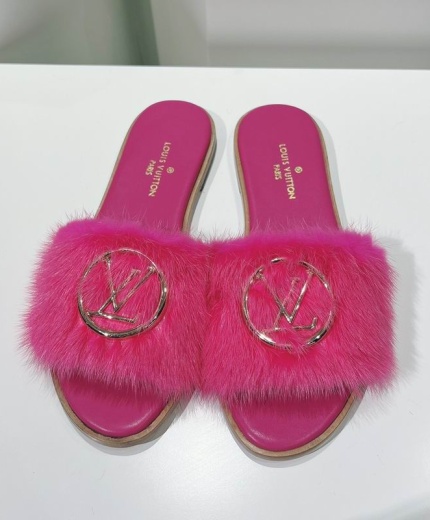 LV Slippers-Sandals 123303
