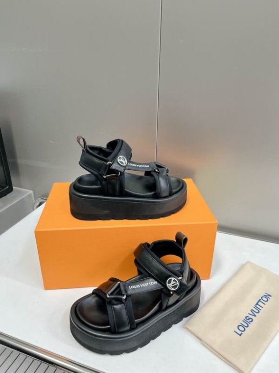 LV Slippers-Sandals 124753