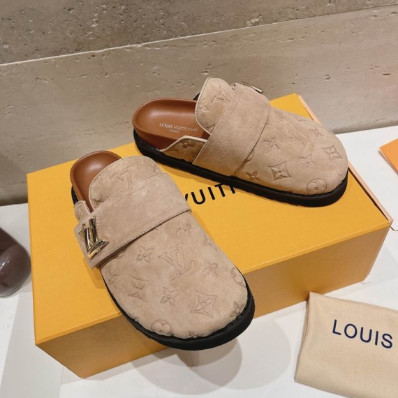 LV Slippers-Sandals 125522