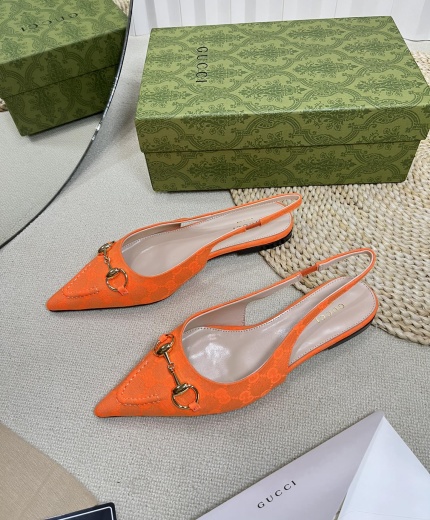 Gucci Sandals 128495