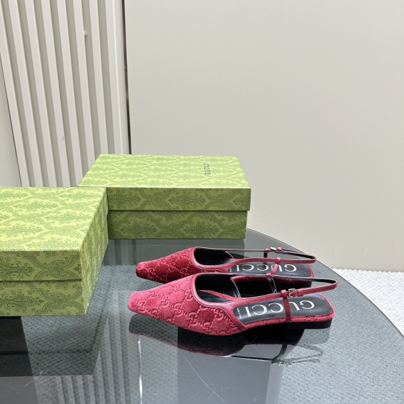 Gucci Sandals 128501