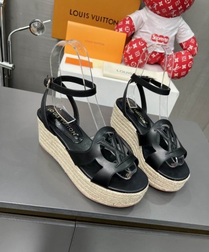 LV Heels 129239