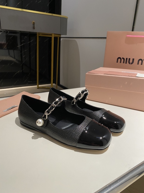 Miu Miu Shoes 130590