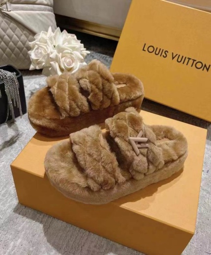 LV Slippers-Sandals 132387