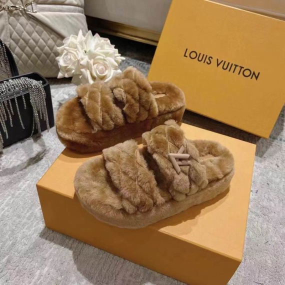 LV Slippers-Sandals 132387