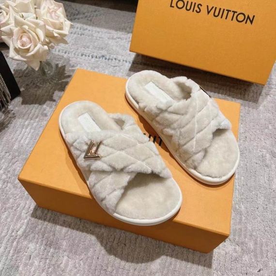 LV Slippers-Sandals 132388
