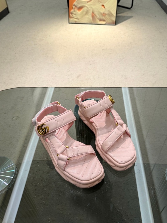 Gucci Sandals 133914