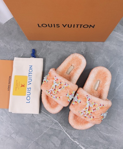 LV Slippers-Sandals 135938