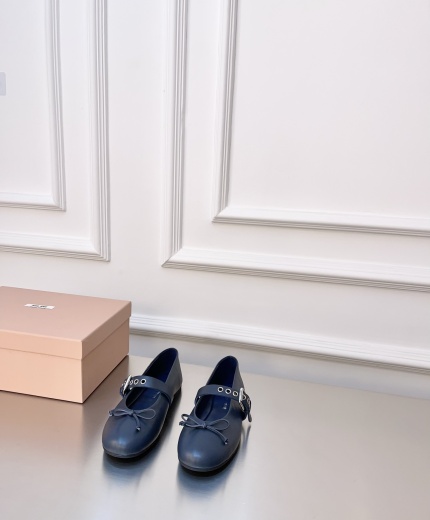 Miu Miu Shoes 137895