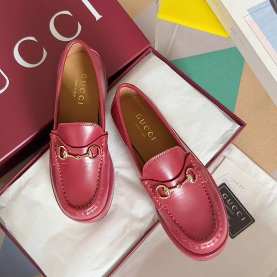 Gucci Casual Shoes 138025