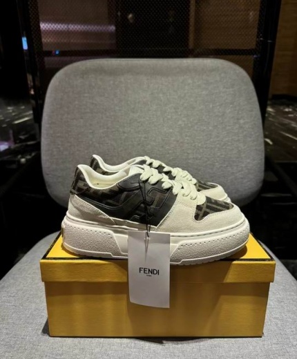 Fendi Low Shoes 139102
