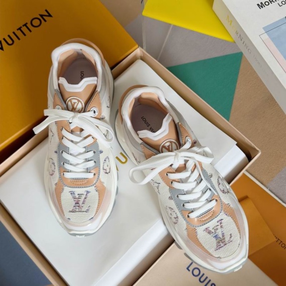 LV Shoes 139291