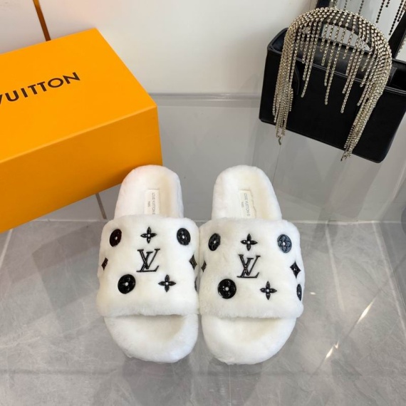 LV Slippers-Sandals 139312