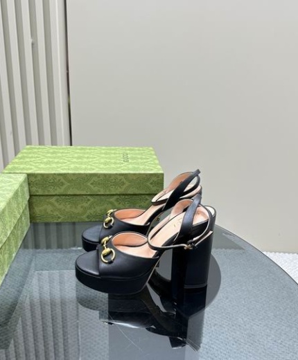 Gucci Casual Heels 140996