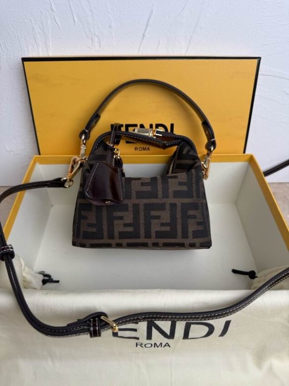 Fendi Bag 010901