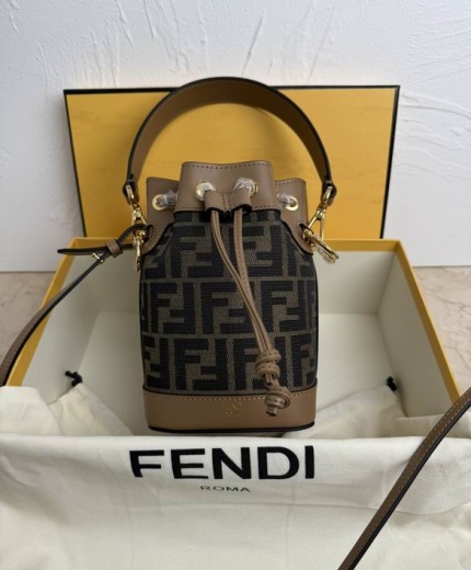 Fendi Bag 226