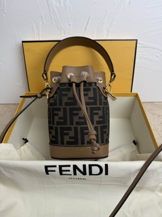 Fendi Bag 226