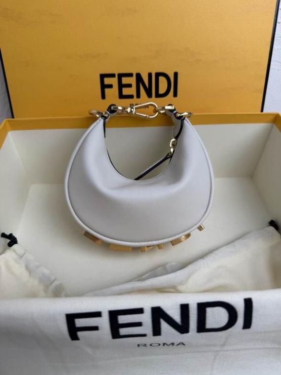 Fendi Bag 8024