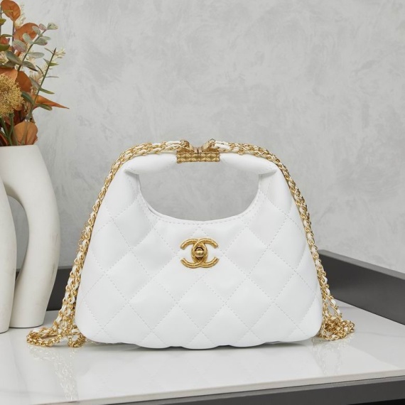 Chanel Bag 8839 - Image 2