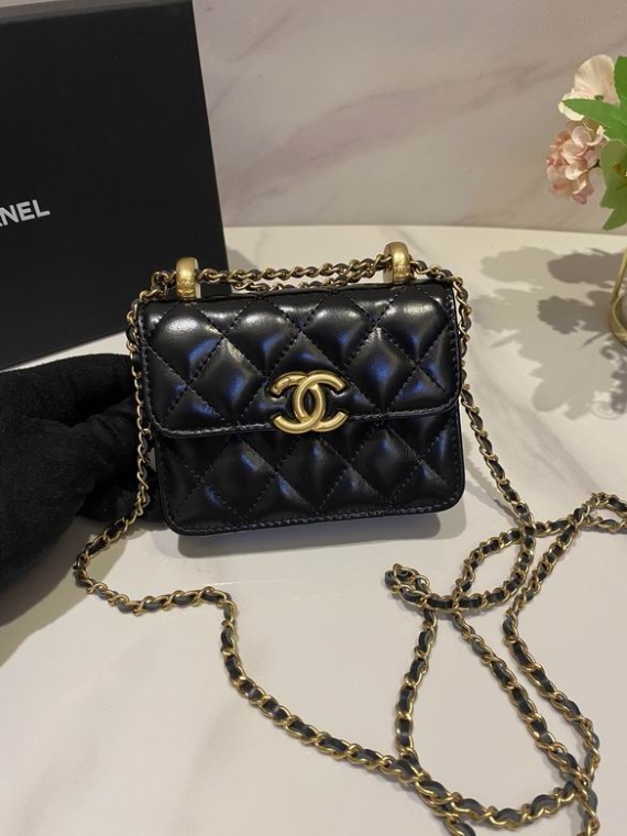 Chanel Bag AP2290