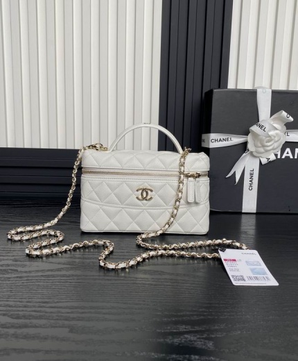 Chanel Bag AP4407