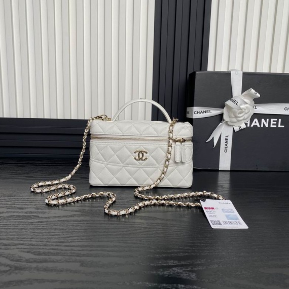 Chanel Bag AP4407