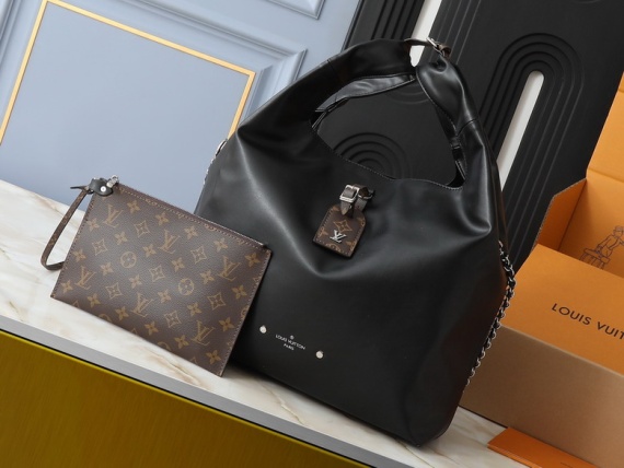 LV Bag M11387