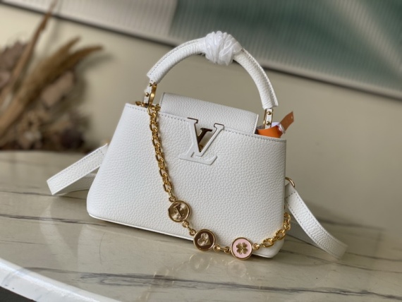 LV Bag KM00014