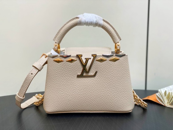 LV Bag M12751 - Image 3