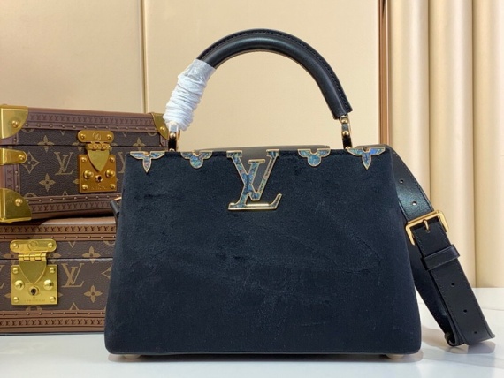 LV Bag M11924