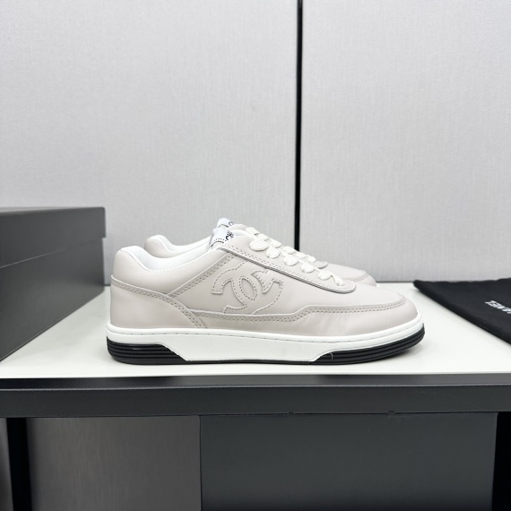 Chanel Low Shoes 2250755
