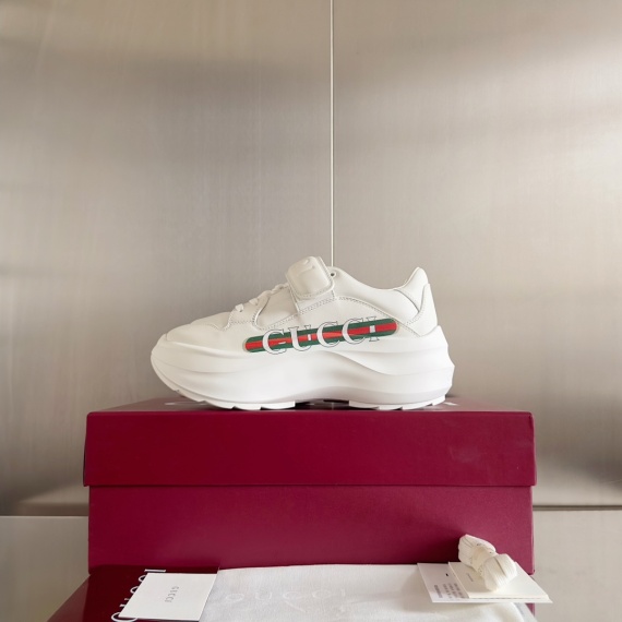 Gucci Sport Shoes 2152793