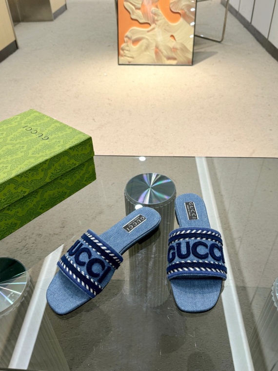 Gucci Slippers 2067944