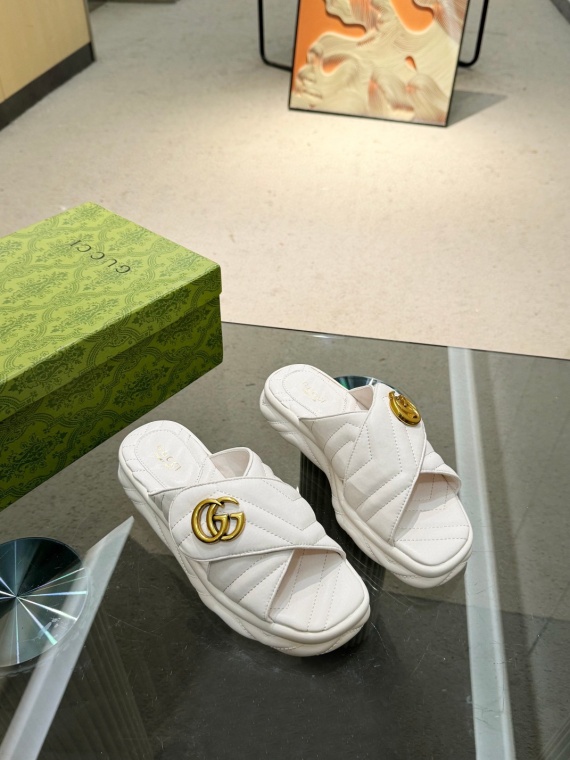 Gucci Slippers 2067960