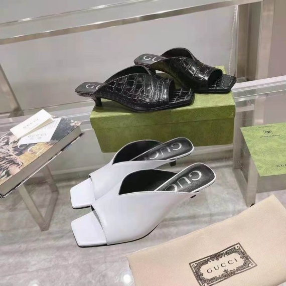 Gucci Slippers 1729921